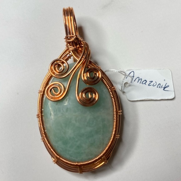 P-46 🖤 Amazonite Gemstone Crystal copper Wire Wrapped Pendant Necklace - Picture 5 of 6